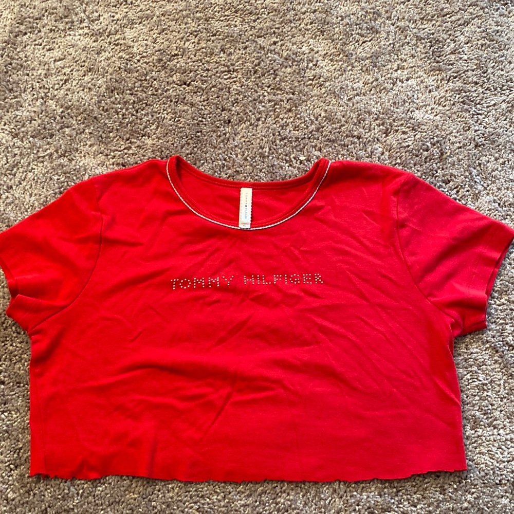 XL cropped rhinestone tommy hilfiger shirt